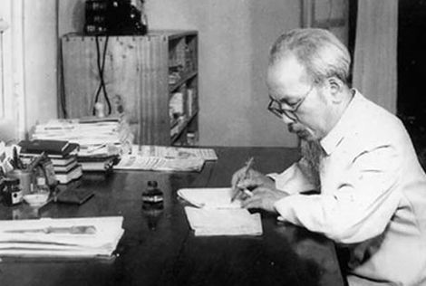 Thực hiện Di chúc của Người bằng những việc làm thiết thực