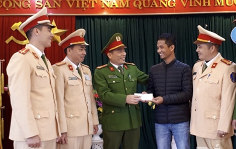 Cảm ơn Công an Bắc Giang vì nhận lại được 50 triệu đánh rơi