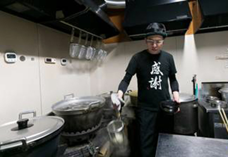 Thành viên tổ chức tội phạm hoàn lương trở thành đầu bếp