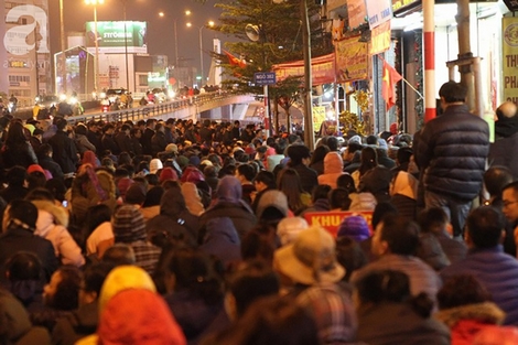 Tục dâng sao giải hạn: Mất tiền có mua được sự an tâm?