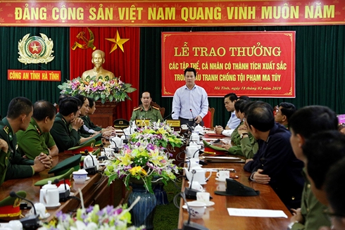 Khen thưởng các đơn vị khám phá hai đường dây ma túy lớn tại Hà Tĩnh