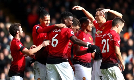 Paul Pogba tỏa sáng giúp MU vùi dập Chelsea