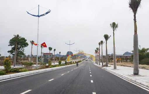 Xác minh thông tin nhóm đối tượng giả danh cán bộ lừa bán đất ở Vân Đồn