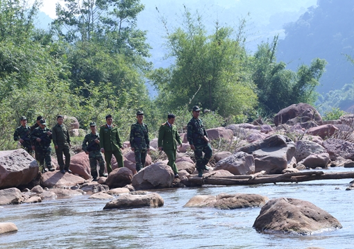 Công an nhân dân, Quân đội nhân dân đoàn kết hiệp đồng, quyết tâm bảo vệ vững chắc chủ quyền lãnh thổ và an ninh, trật tự khu vực biên giới