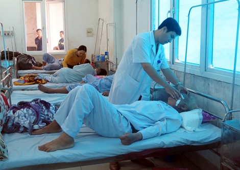 Thăm hỏi, hỗ trợ gia đình nạn nhân trong vụ án mạng thương tâm  ở Nam Định