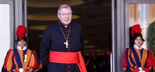 Bản án nghiêm khắc đối với Hồng y dính chàm