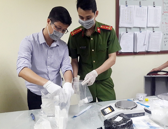 Phá đường dây ma túy từ Tây Bắc về đất Cảng, thu giữ 9 bánh heroin 