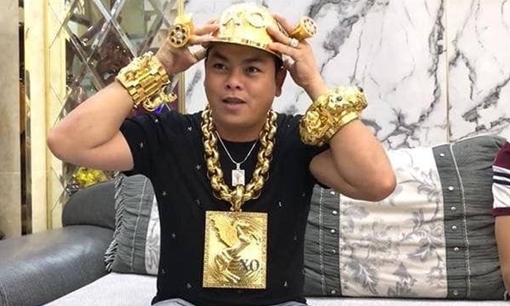 Facebook cá nhân của Phúc XO bỗng dưng biến mất