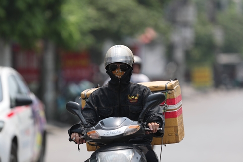 Miền Bắc tiếp tục bị nắng nóng thiêu đốt