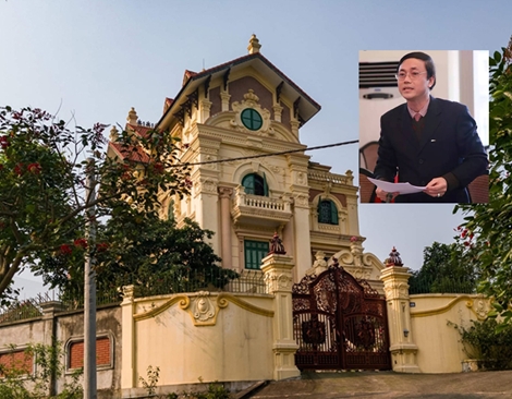 Dự án nghìn tỉ đắp chiếu và toà lâu đài xây sai phép