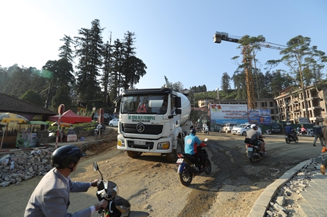 Sa Pa vẫn ngổn ngang, lộn xộn như 'đại công trường' trước nghỉ lễ 30-4