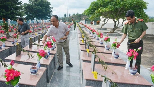 Đề xuất lấy ngày 27-7 là ngày nghỉ lễ hàng năm