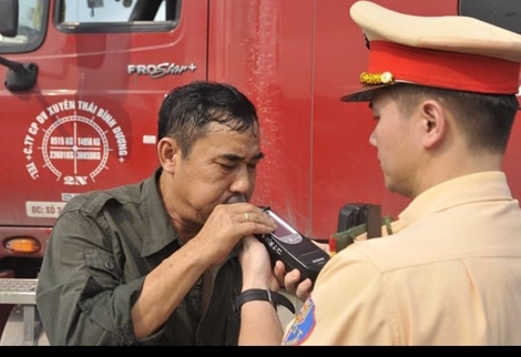 Vi phạm về nồng độ cồn là hành vi nguy hiểm khi tham gia giao thông