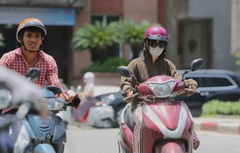 Bắc và Trung bộ oi bức, ngột ngạt trong ngày thi cuối