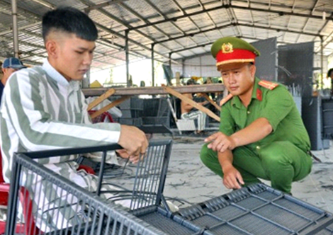 Lấy nhân tâm cảm hóa, giáo dục nhiều phạm nhân