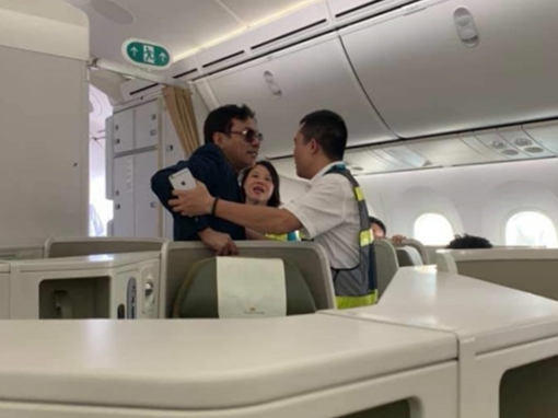 Khách thương gia “sàm sỡ” cô gái trên máy bay bị phạt 10 triệu đồng