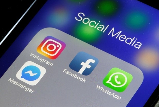 Instagram và WhatsApp sẽ bị Facebook đổi tên