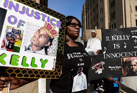 Vua nhạc R&B lộ nguyên hình yêu râu xanh