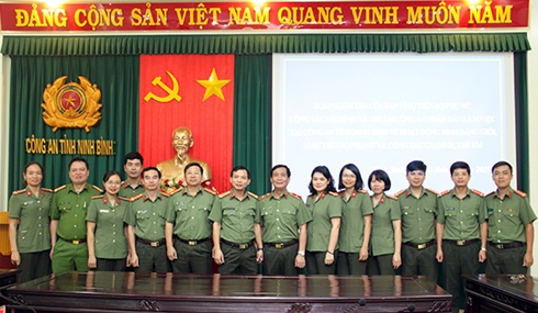 Tạo nhiều cơ hội để phụ nữ CAND phát huy khả năng