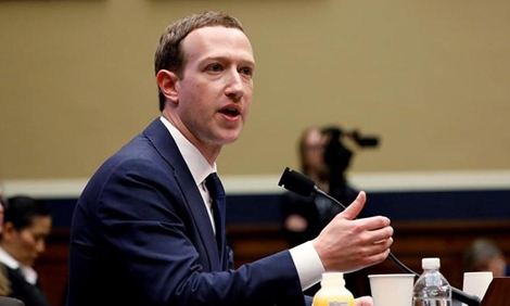 Thượng nghị sĩ Mỹ nói Mark Zuckerberg làm tổn thương rất nhiều người