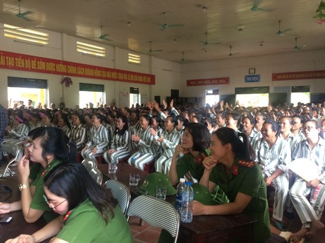 Giết người vì bị khống chế, người đàn bà day dứt cảnh “tan cửa nát nhà”