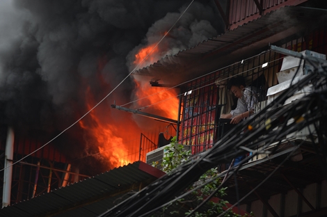 Cận cảnh hiện trường vụ cháy "chuồng cọp" ở khu tập thể Kim Liên