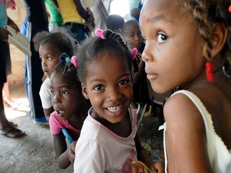 Ở nơi bé gái khi đến tuổi dậy thì bị biến thành...con trai