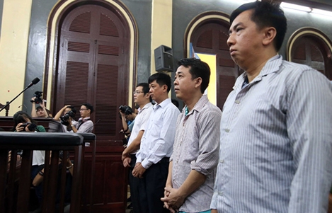 Phải làm rõ vì sao "voi chui lọt lỗ kim"?