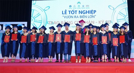 Bỏ xếp loại trên văn bằng tốt nghiệp đại học sẽ “vàng thau lẫn lộn”?