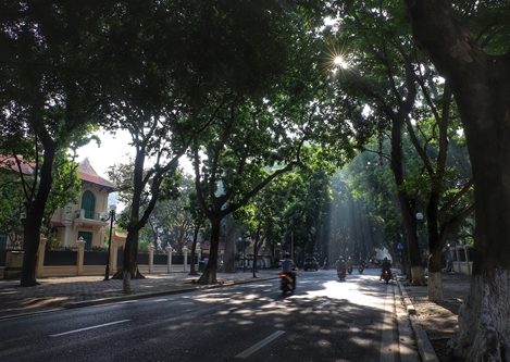 Bắc bộ tăng nhiệt nhẹ, ngày nắng đêm mưa