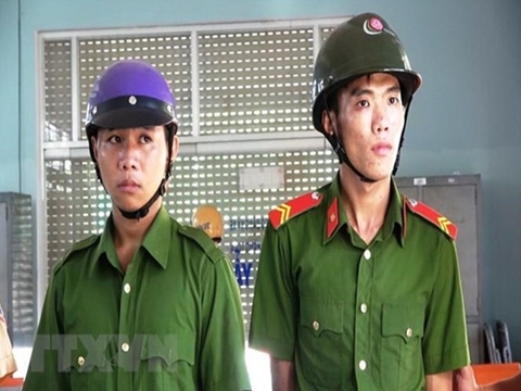 Cảnh giác hành vi giả danh Công an chặn xe ôtô kiểm tra để trộm cắp