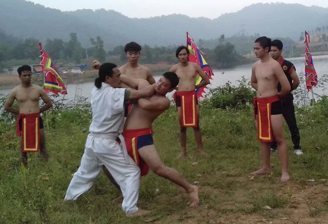 Từ thuật cận công đến binh pháp "nở hoa trong lòng địch"