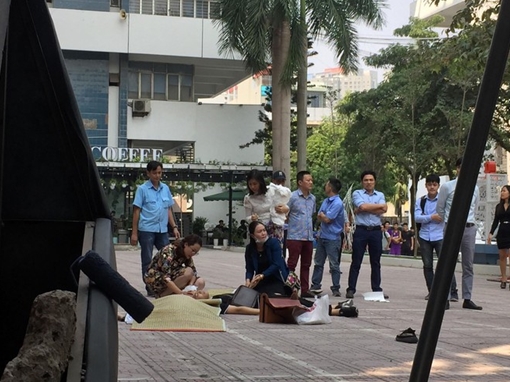Nam sinh viên trọng thương vì người tự tử rơi trúng đầu ở sân ĐH Kiến trúc