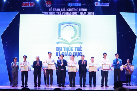 Vinh danh các công trình, sáng kiến trong 'Tri thức trẻ vì giáo dục' năm 2019