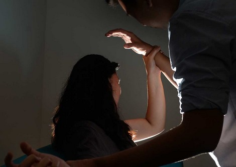 Hiếp dâm tuổi teen gia tăng