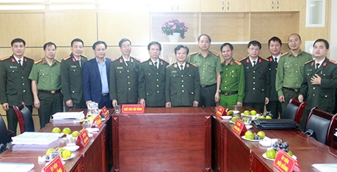 Phát huy vai trò Báo chí CAND đấu tranh với những quan điểm sai trái, thù địch 