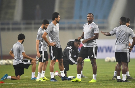 Tuyển UAE "luyện công" trong cái lạnh của mùa đông Hà Nội