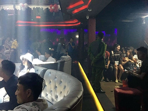 Phát hiện 118 người trong quán bar dương tính với ma túy