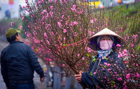 Miền Bắc đón Tết Dương lịch trong mưa lạnh, Nam Bộ nắng nóng
