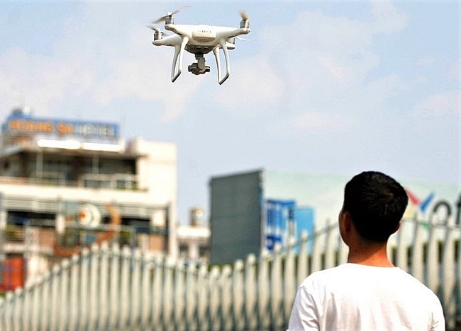 Quản lý chặt chẽ tàu bay không người lái và phương tiện bay siêu nhẹ