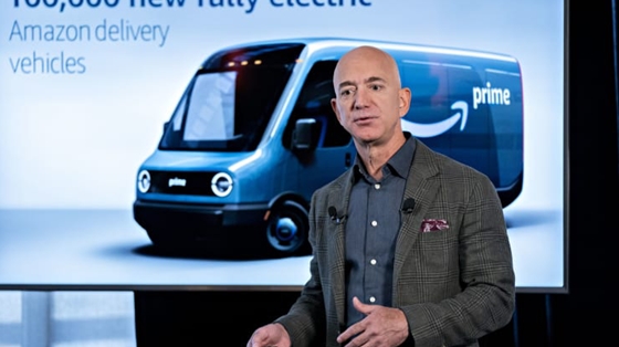 Mỹ có người chết vì COVID-19, Amazon cấm nhân viên đi công tác