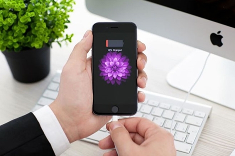 Apple cay đắng bồi thường cho người dùng iPhone cũ