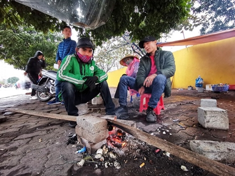 Miền Bắc mưa lạnh, Hà Nội xuống còn 15 độ C