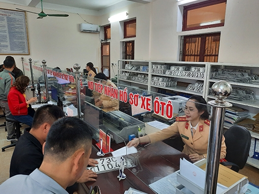 Hoàn thành đăng ký xe ôtô trong 180 phút làm thủ tục