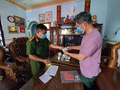 Cấp phát CMND cho người dân trong thời gian giãn cách xã hội