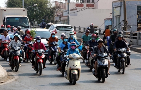 Cả nước nắng nóng, Nam Bộ có mưa giông về chiều tối