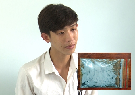 Khởi tố đối tượng tàng trữ trái phép chất ma túy