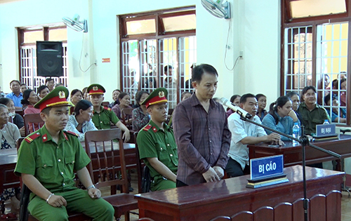 Tuyên phạt 19 năm tù kẻ sát hại vợ cũ