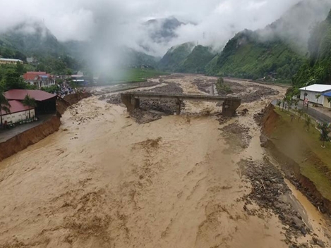 Miền Bắc tiếp tục mưa to, cảnh báo lũ quét, sạt lở đất