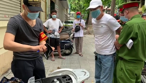 Sợ lộ ma túy, đôi nam nữ giả vờ tranh cãi với Cảnh sát 141